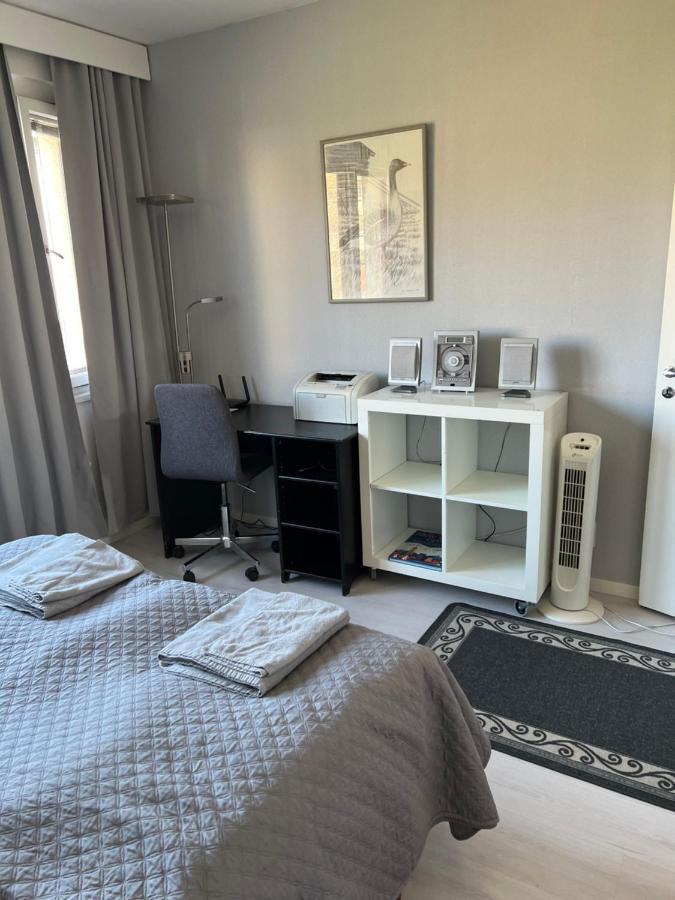 Kemi City L Near Snowcastle, 2 Rooms, Kitchen, Glazed Balcony, Free Parking On Street Екстериор снимка